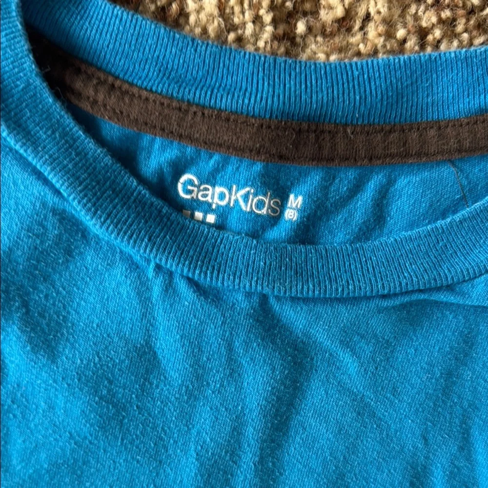 4/$15 GAP Kids Medium, size 8 blue graphic Tee - Picture 2 of 4